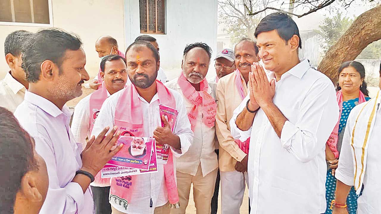 మున్సిపోల్స్‌లో బీఆర్‌ఎస్‌దే విజయం