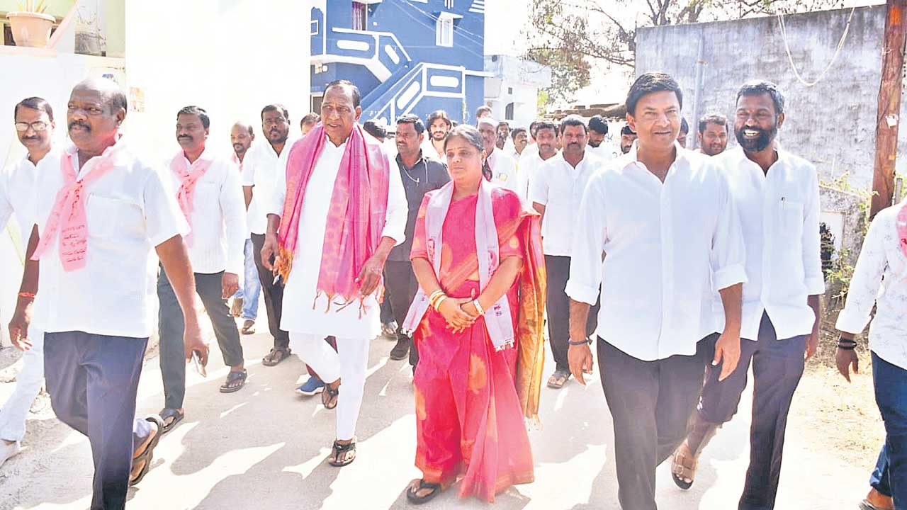 కారు.. టాప్‌ గేర్‌