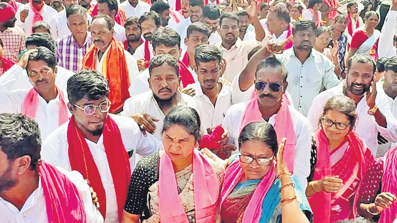 ఆమనగల్లు మున్సిపల్‌ పీఠం బీఆర్‌ఎస్‌దే