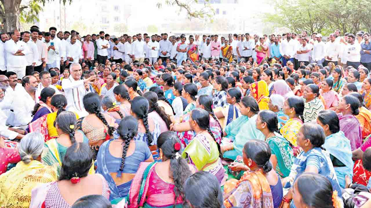 కార్నర్‌ మీటింగులతో కారుజోరు.. క్యాతన్‌పల్లి, పటాన్‌చెరులో హరీశ్‌ ప్రచారం