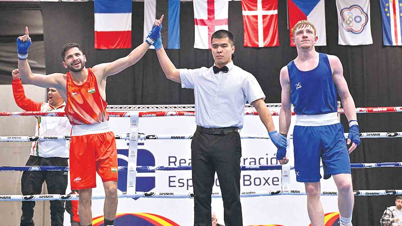 ఫైనల్లో 12 మంది బాక్సర్లు