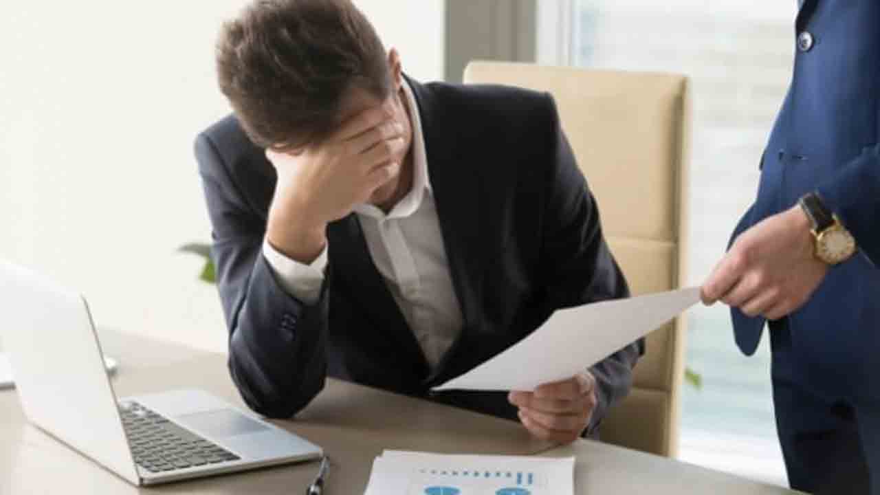 40 రోజుల్లో 30 వేల ఉద్యోగాల కోత!