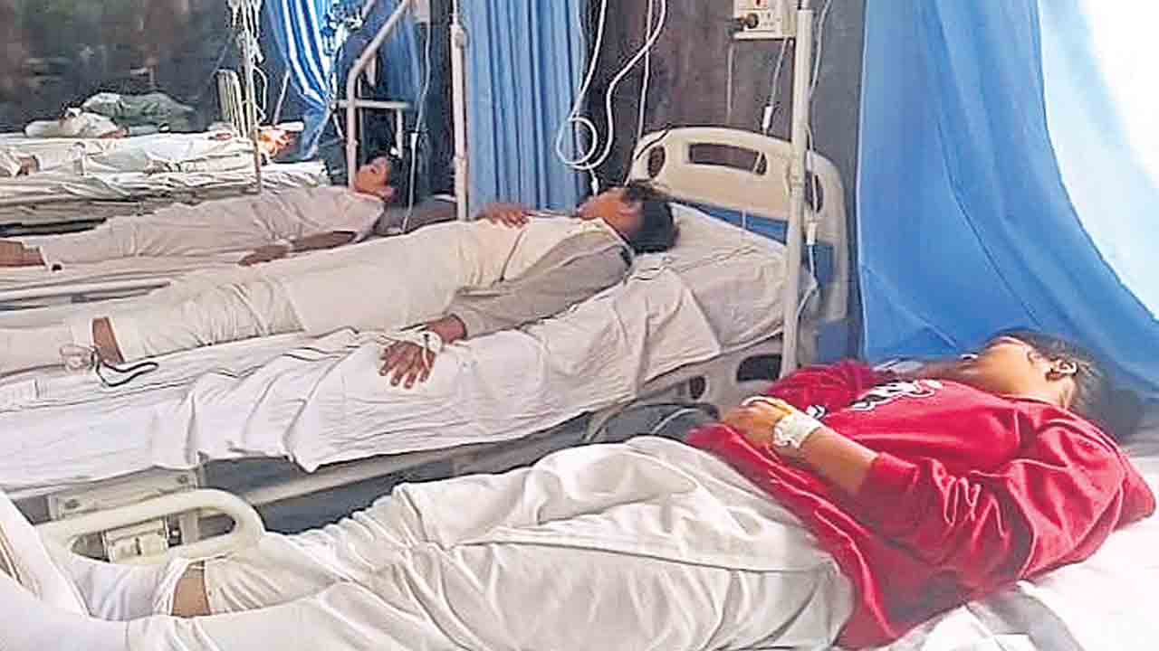 జక్రాన్‌పల్లి కేజీబీవీలో ఫుడ్‌పాయిజన్‌