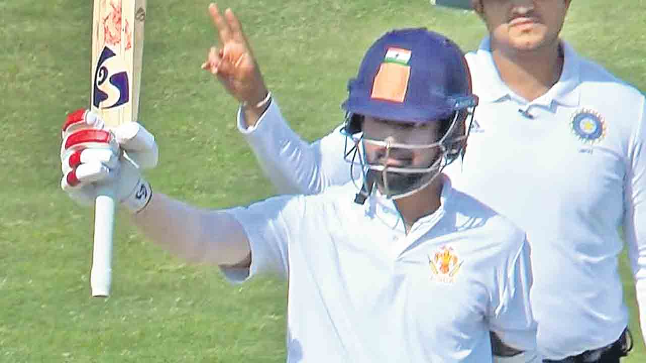 రాహుల్‌, పడిక్కల్‌ శతకాలు