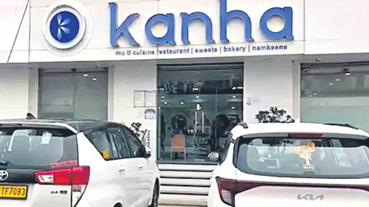 రహస్య గోడలో కోట్ల బంగారం.. కన్హా గ్రూప్‌పై ఐటీ దాడుల్లో వెలుగులోకి