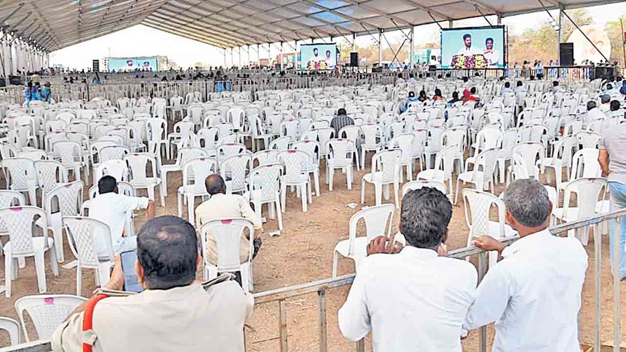 రేవంత్‌ అబద్ధాల యాత్ర!