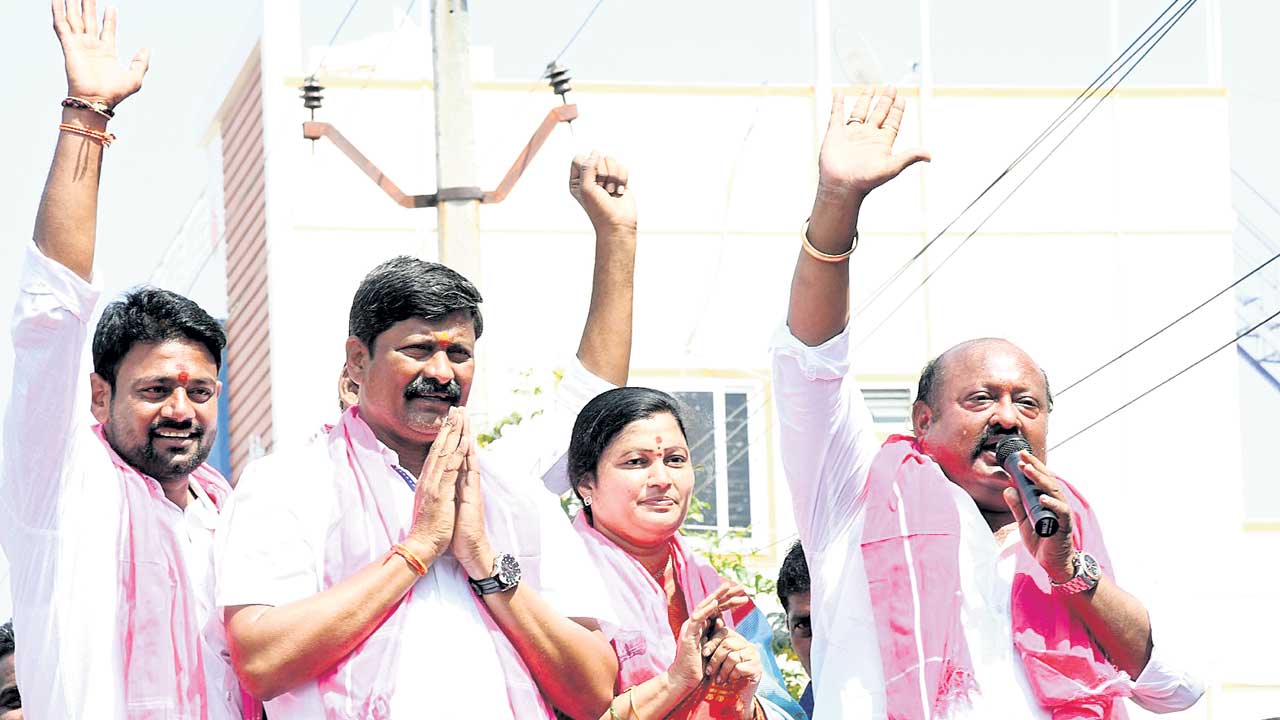 మేయర్‌ పీఠం మళ్లీ బీఆర్‌ఎస్‌దే