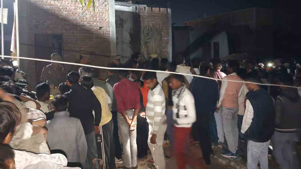 Mysterious deaths | కాస్‌గంజ్‌లో ఘోరం.. కుటుంబంలోని ఐదుగురూ అనుమానాస్పద మృతి..!