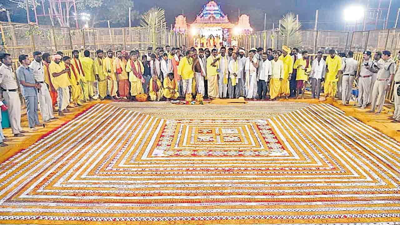 కొమురవెల్లిలో పెద్దపట్నం