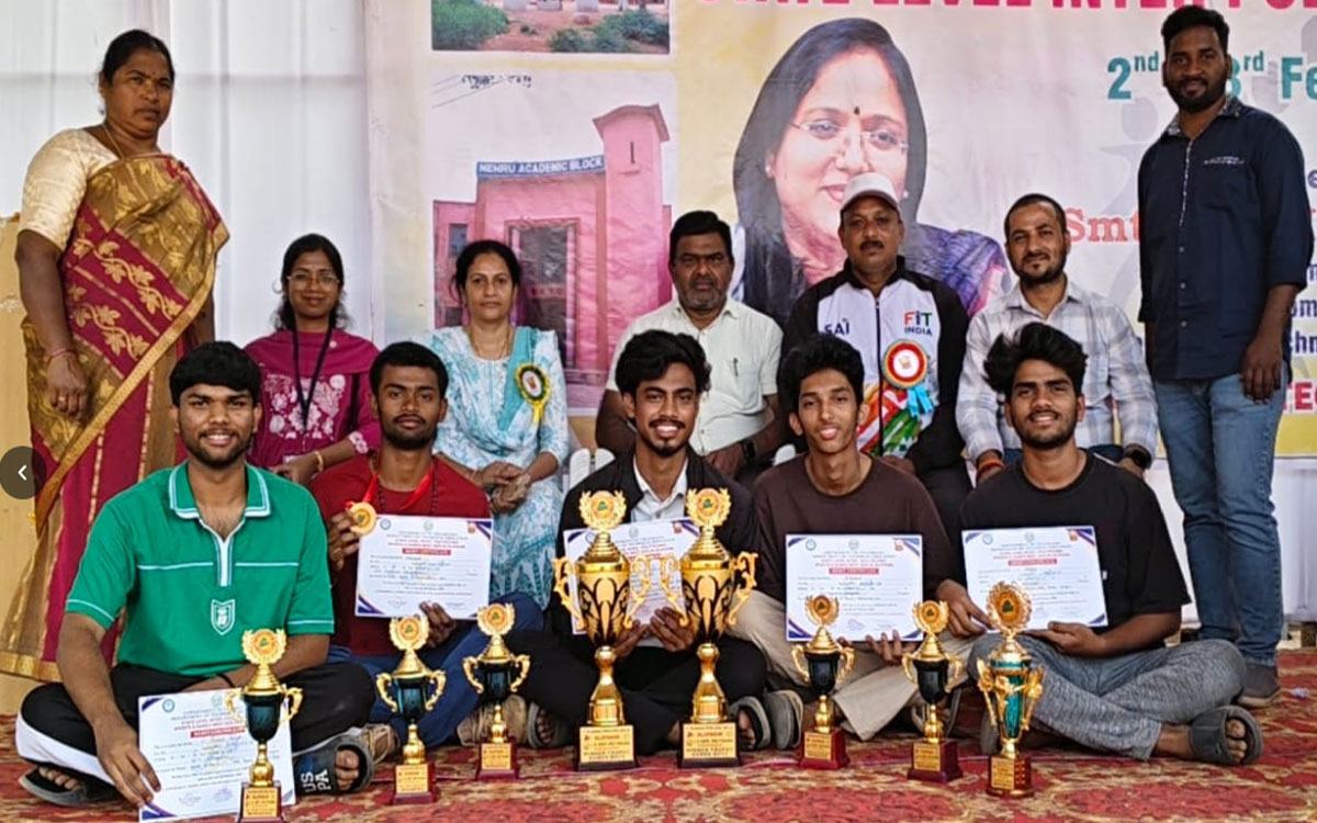 రాష్ట్రస్థాయి క్రీడల్లో కొత్తగూడెం పాలిటెక్నిక్ సత్తా