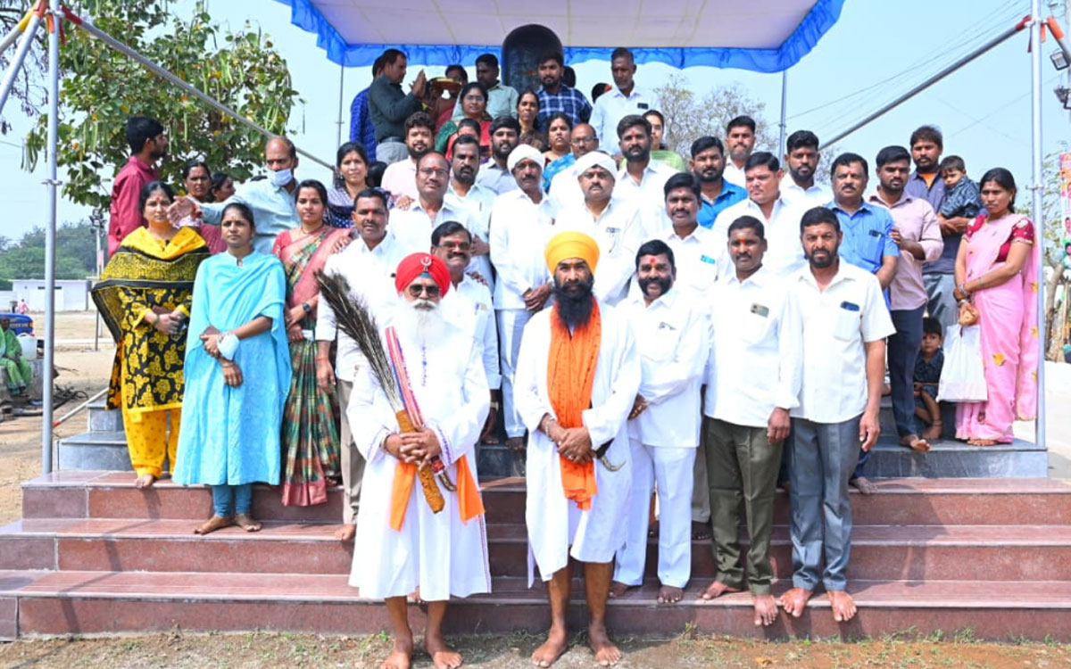 పడమటిసోమారంలో లింగబసవేశ్వర స్వామి బ్రహ్మోత్సవాలు ప్రారంభం