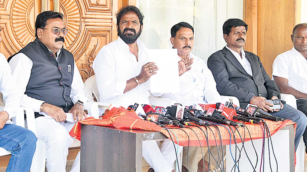 స్వేచ్ఛగా ఓటేసే పరిస్థితి లేదు