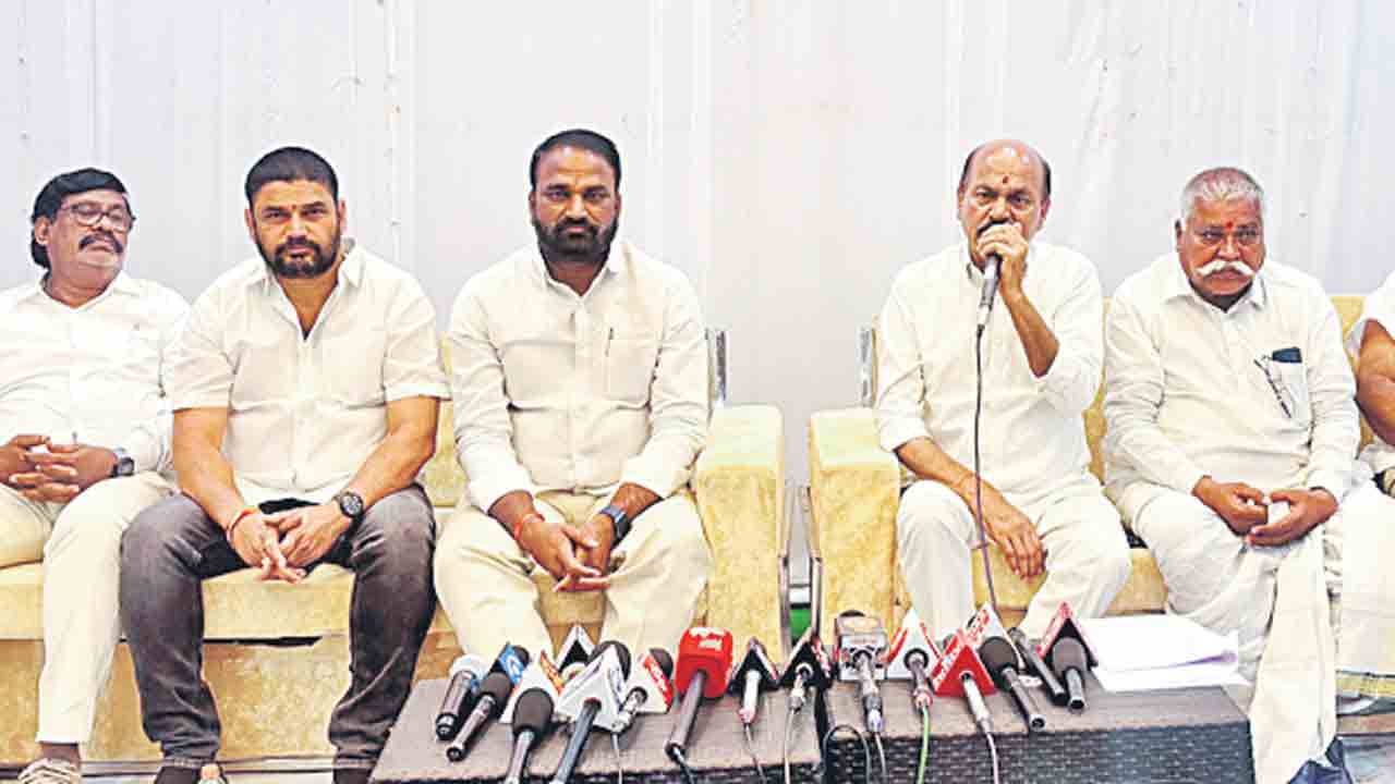 జగ్గారెడ్డి తీరు జుగుప్సాకరం