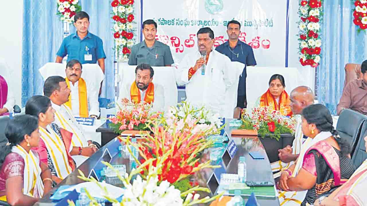 పార్టీలకతీతంగా ముందుకుపోదాం