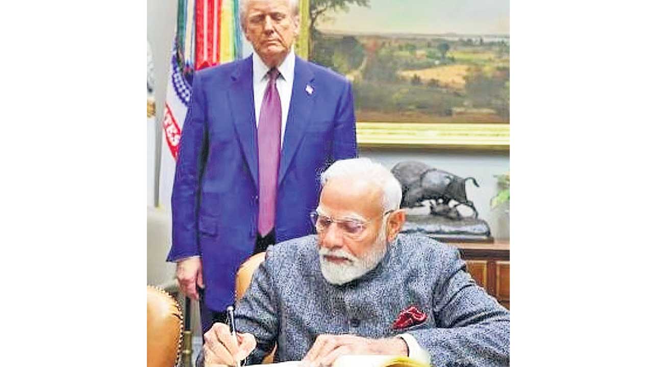 రైతులకు మోదీ చారిత్రక ద్రోహం