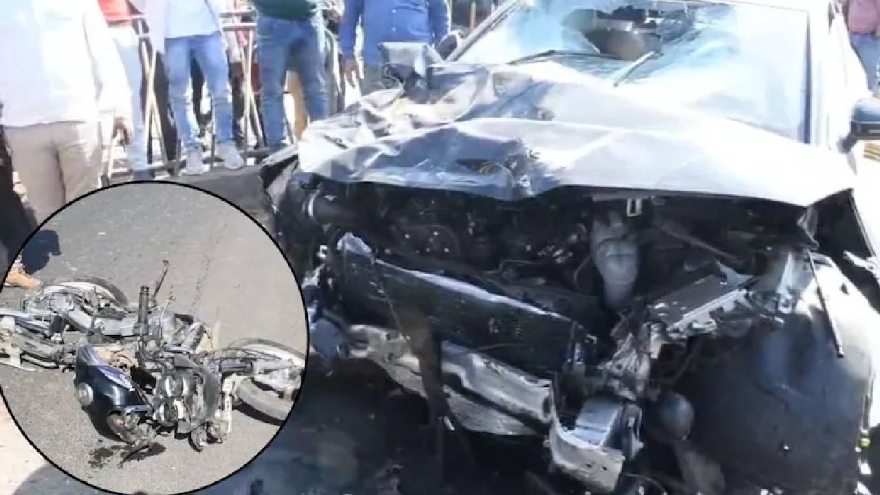 Madhya Pradesh | పెండ్లి కార్డులు పంచడానికి వెళ్తుండగా బైకును ఢీకొన్న ఆడి కారు.. ముగ్గురు మృతి