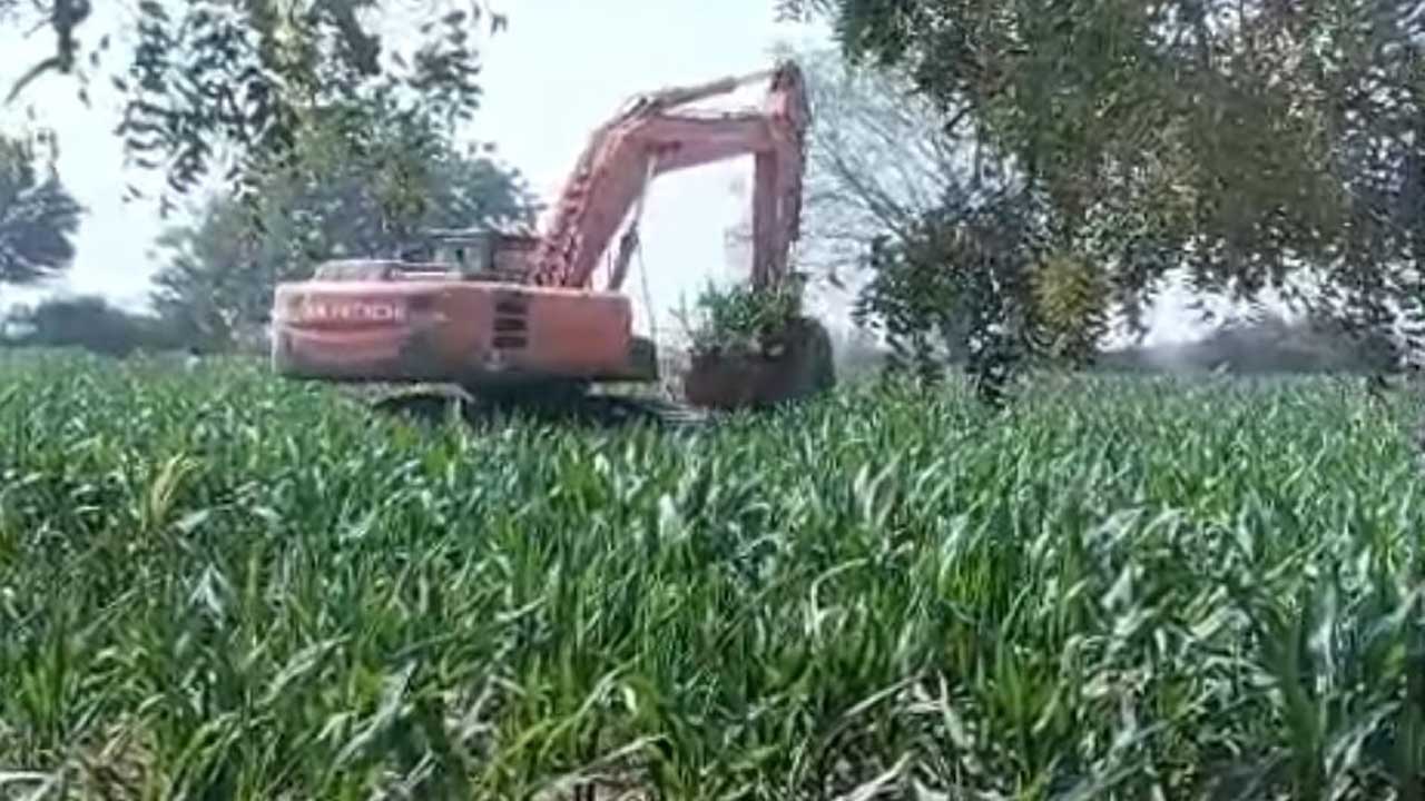 పంట కోతకు రాకుండానే ప్రాజెక్ట్‌ పనులు