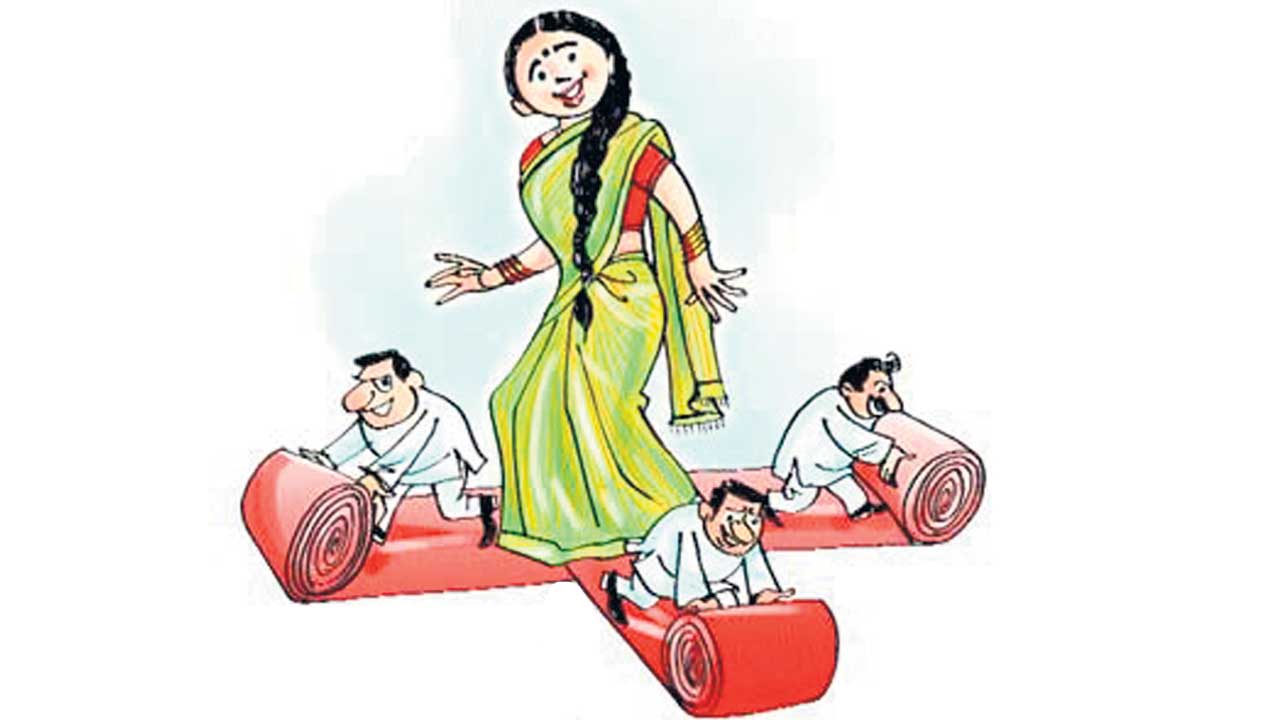 ఆమె చేతుల్లోకి పురపాలికలు