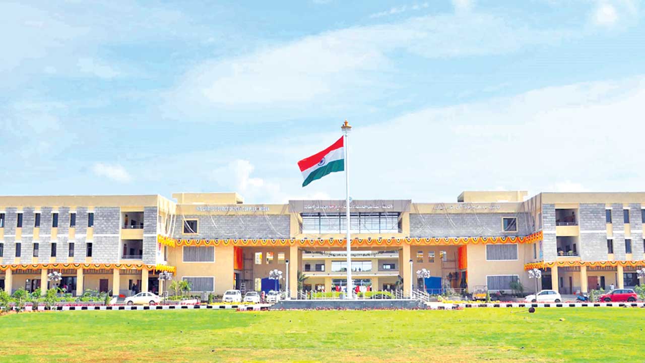 కేసీఆర్‌ పాలనలో మెదక్‌కు మహర్దశ