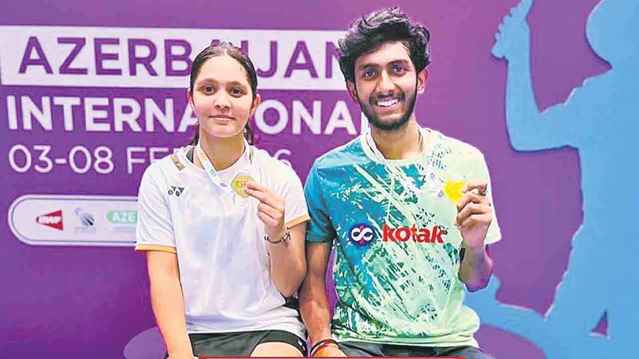 సాత్విక్‌, రాధా ద్వయానికి టైటిల్‌.. దేవిక గెలుపు జోరు