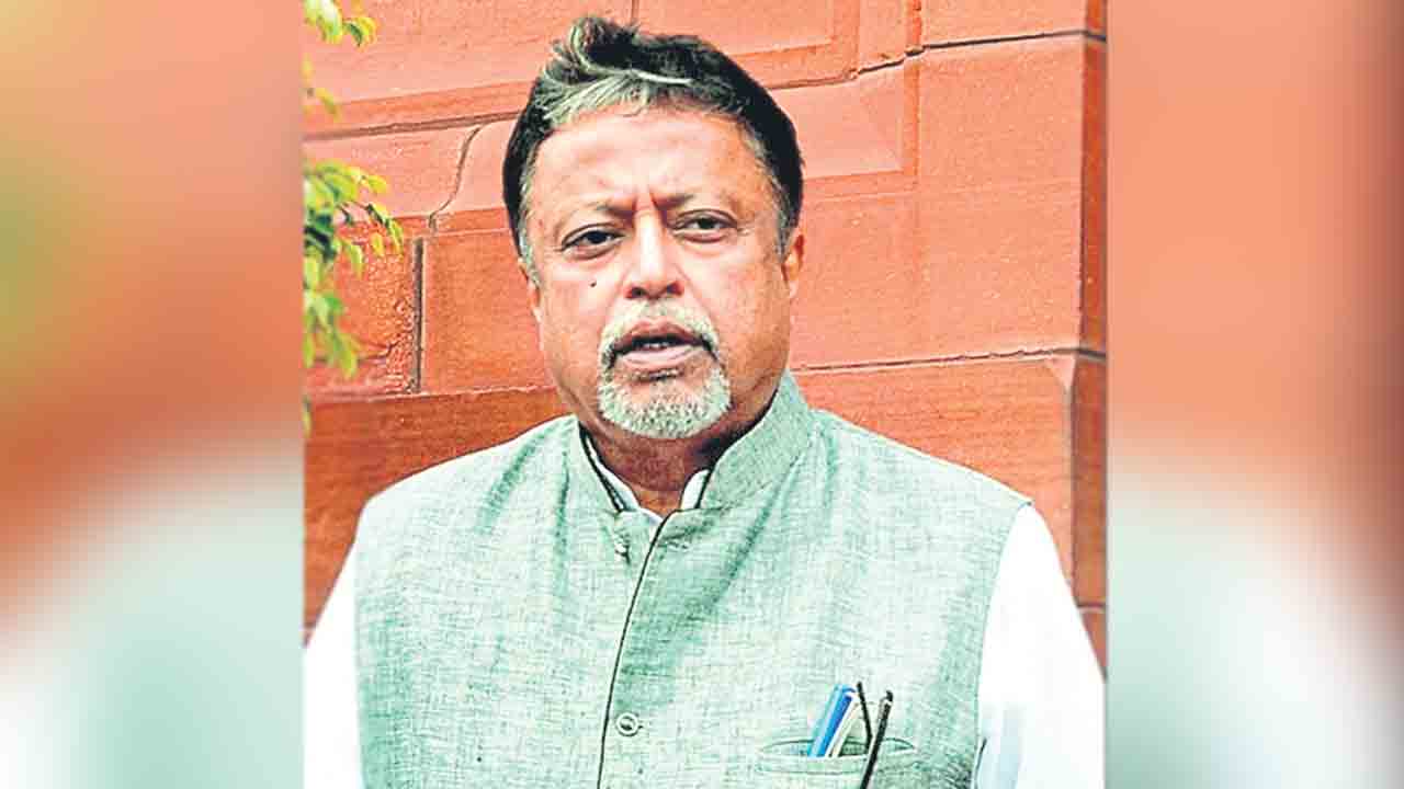 రైల్వే మాజీ మంత్రి ముకుల్‌ రాయ్‌ మృతి