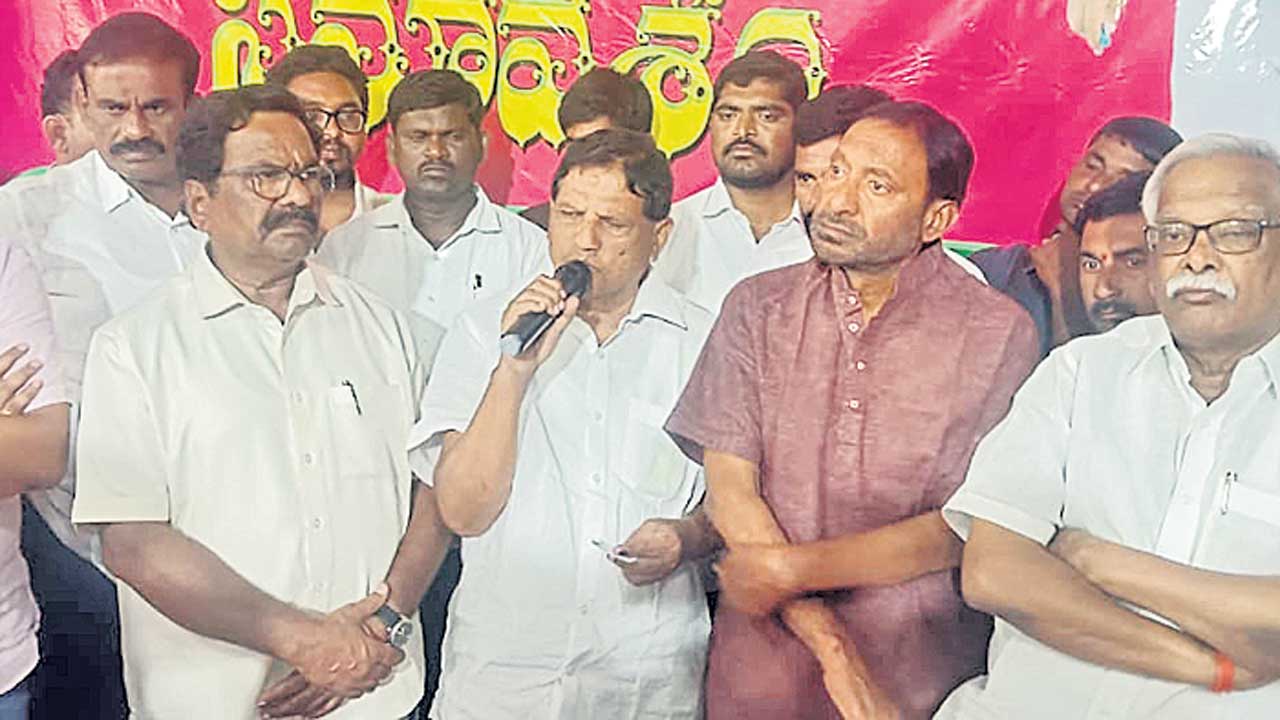 అరాచక కాంగ్రెస్‌కు బుద్ధిచెబుతాం