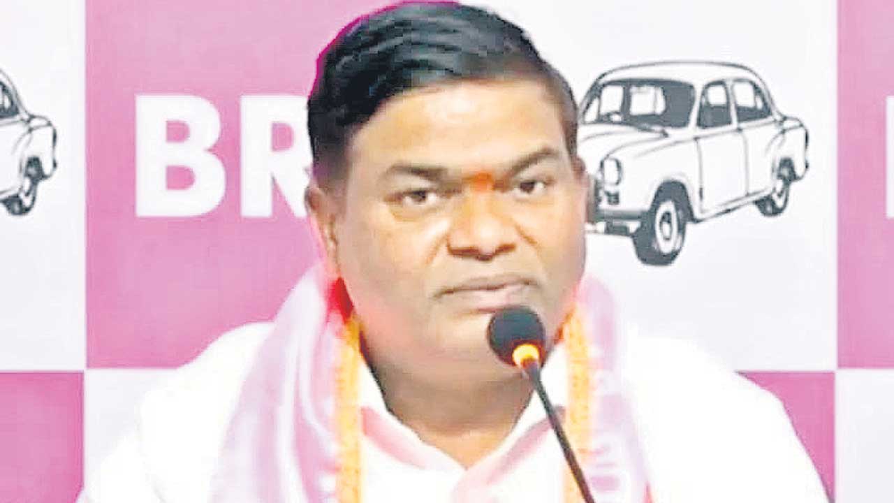 ప్రజాస్వామ్యాన్ని ఖూనీ చేస్తున్న కాంగ్రెస్‌