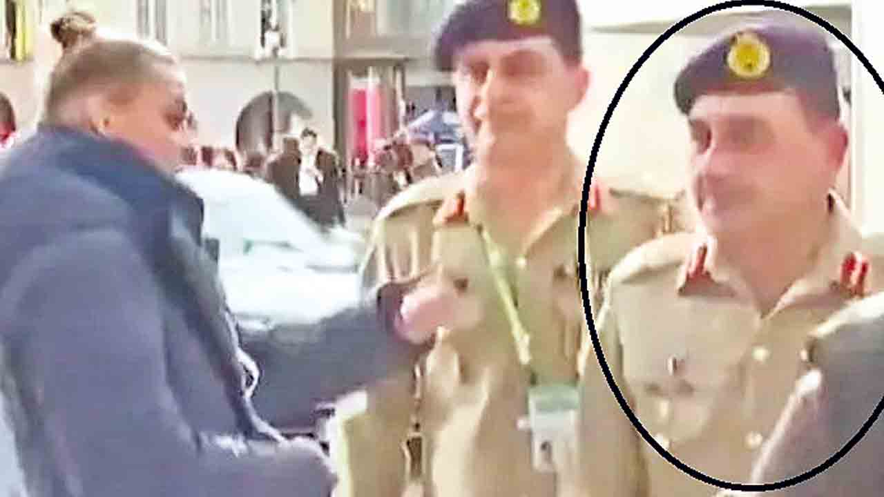 మీ గుర్తింపు కార్డు చూపండి