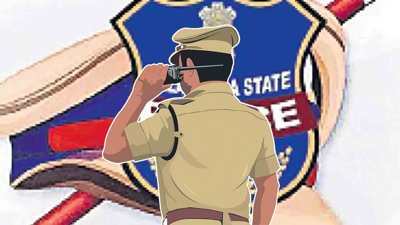 అతిచేస్తున్న కొందరు ఎస్సైలు, సీఐలు