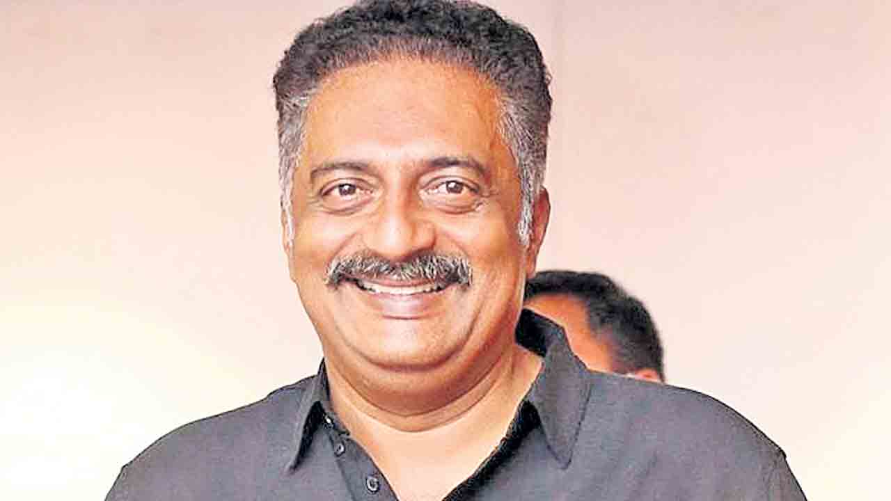 వాట్సాప్‌ ఫ్యాక్టరీ కథల్ని నమ్మొద్దు!