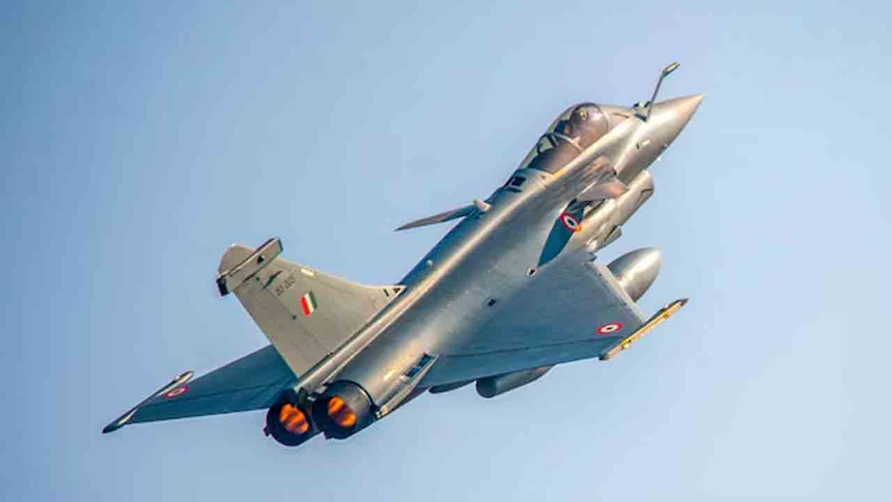 Rafale Fighter Jets | భారత వాయుసేన మరింత బలోపేతం.. 114 రఫేల్‌ విమానాల కొనుగోలుకు డీఏసీ అనుమతి