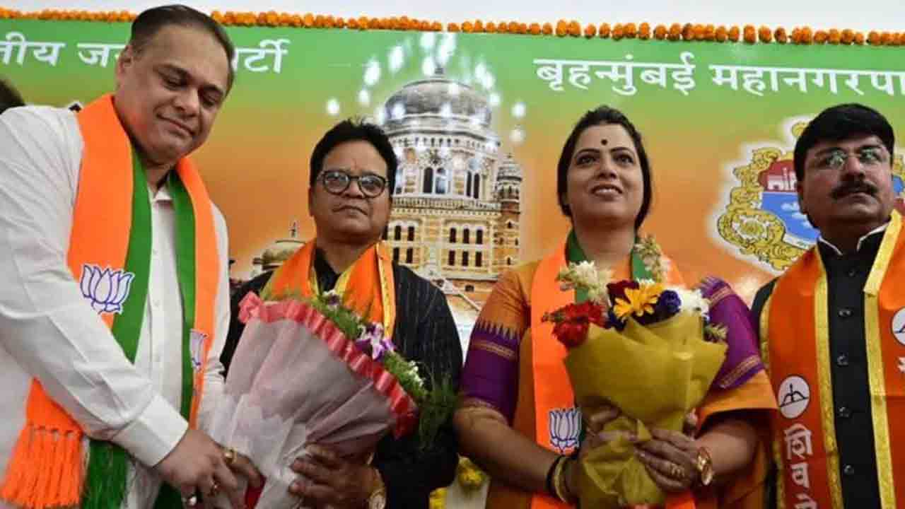 ముంబై మేయర్‌గా బీజేపీ నేత రీతూ తావడే