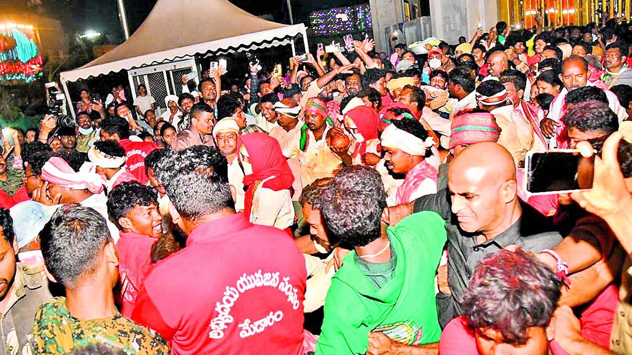 వనంలోకి వరాల తల్లులు