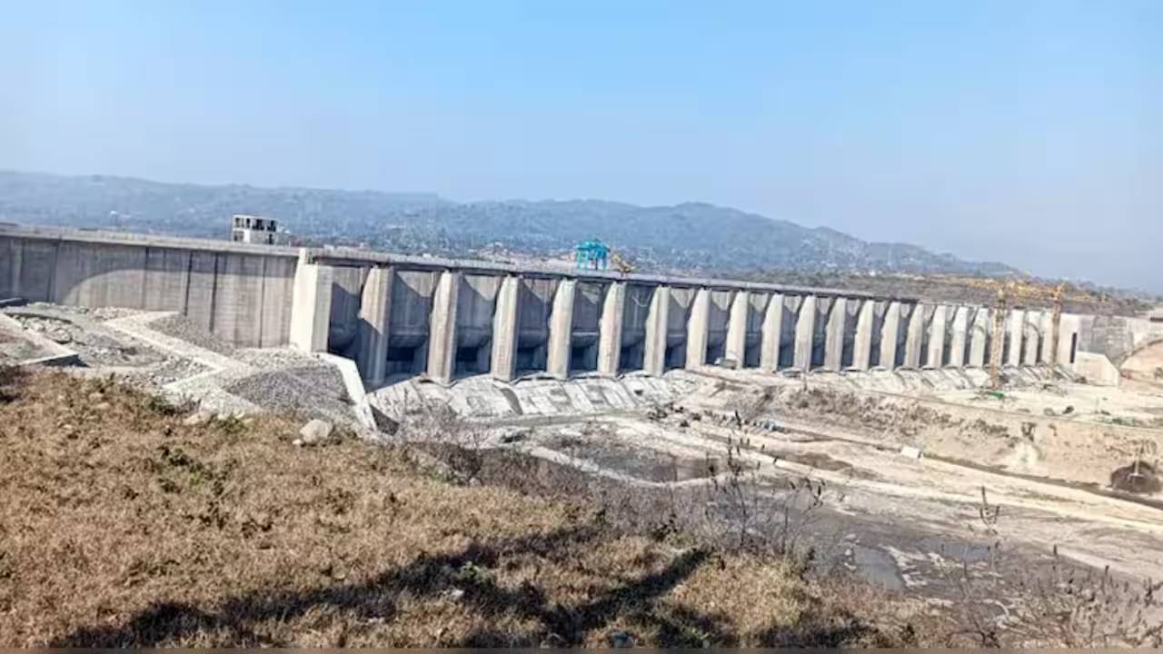 Shahpur Kandi barrage | వేసవిలో పాకిస్తాన్‌కు మరో షాకివ్వనున్న భారత్.. రావి నది నుంచి నీళ్లు బంద్