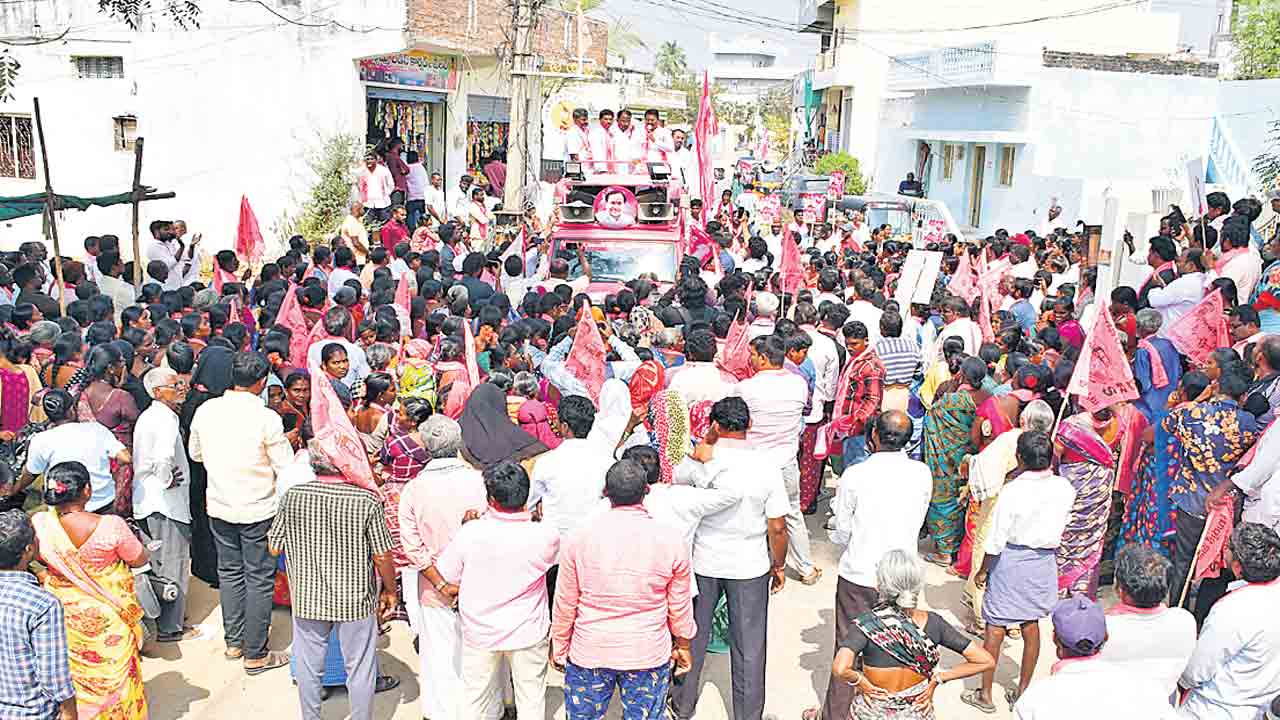 సంక్షేమంలో కేసీఆర్‌ది చరిత్రే