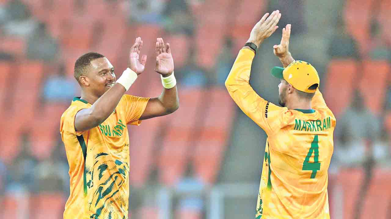 సఫారీల ధనాధన్‌.. కెనడాపై అలవోక విజయం