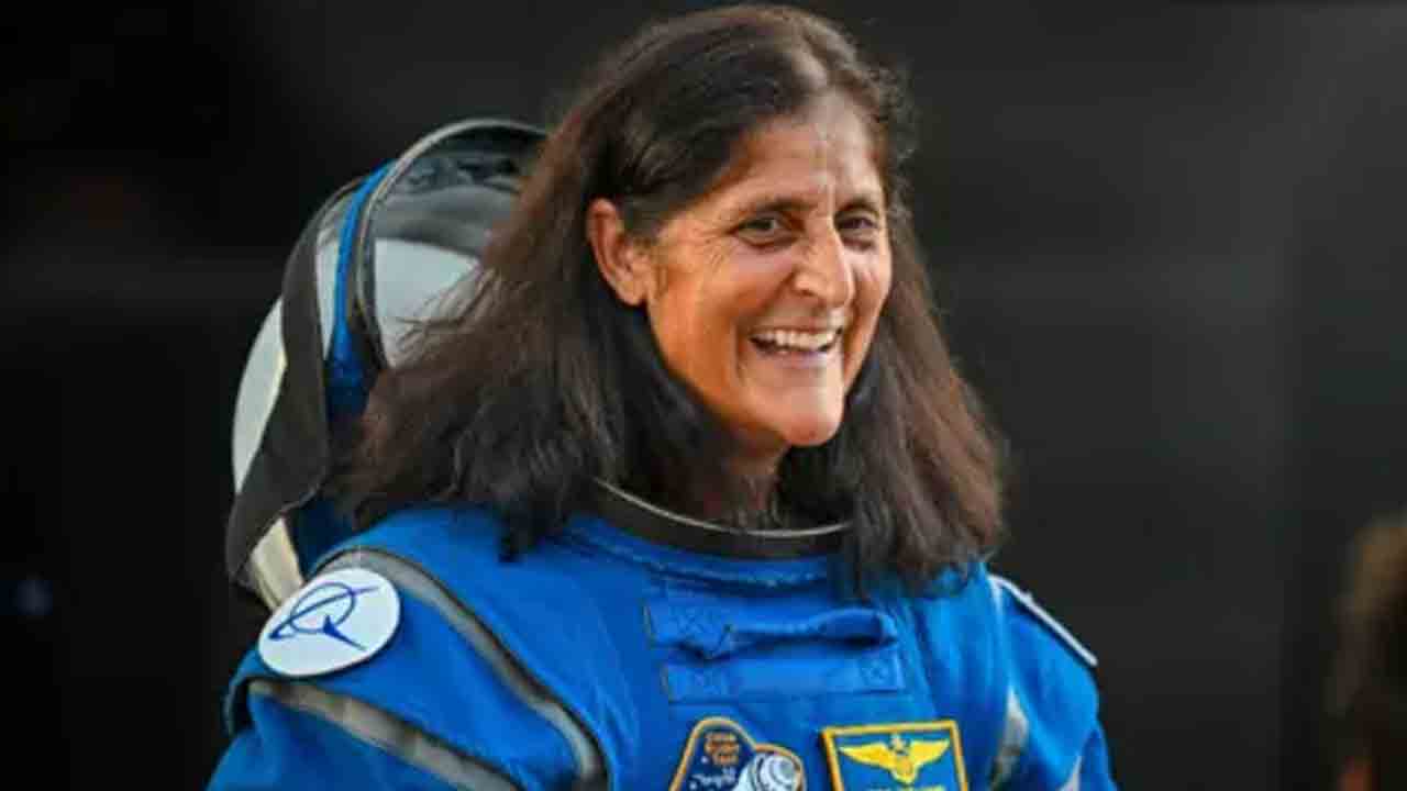 వ్యోమగాముల ప్రాణాలను పణంగా పెట్టాం