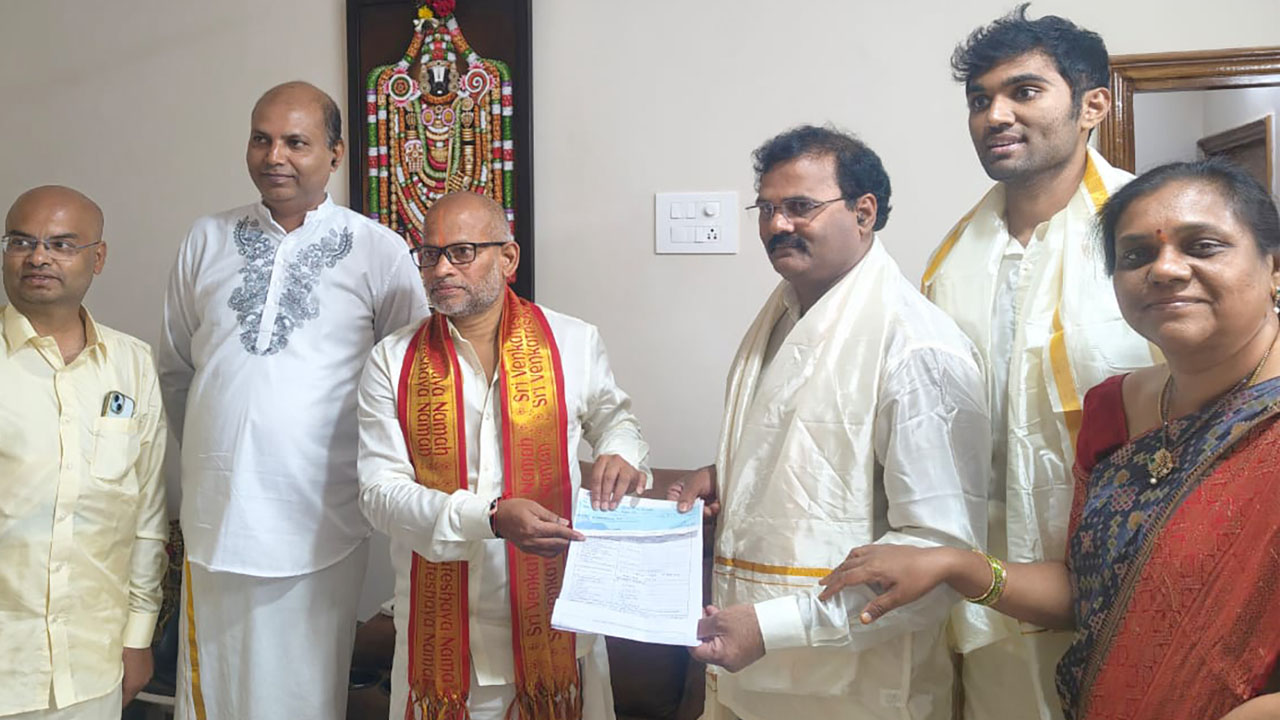 TTD | తిరుమల, తిరుపతి దేవస్థానానికి హైదరాబాద్‌ భక్తుడు భారీ విరాళం