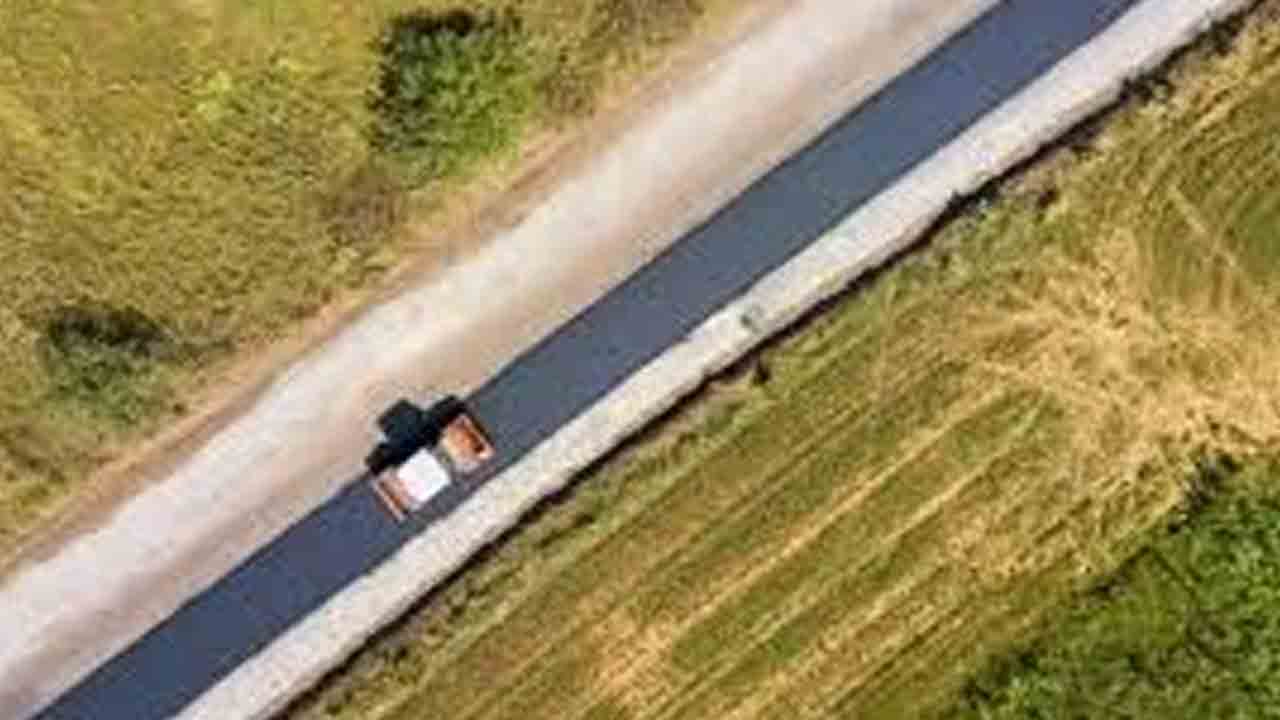 642 కి.మీ గ్రామీణ రోడ్లకు నిధులివ్వండి