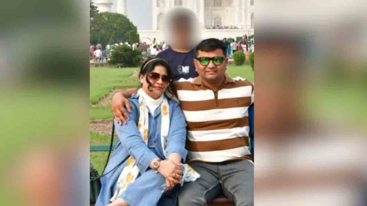 Toxic Fumes | భార్యాభర్తలు, 12 ఏళ్ల కుమారుడు ఇంట్లో మృతి.. విష వాయువులు కారణమని అనుమానం