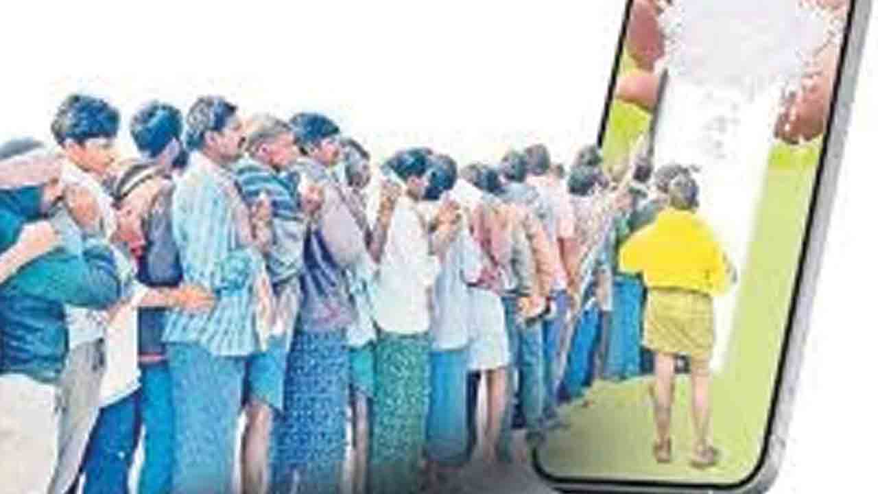 పాత పద్ధతిలోనే యూరియా ఇవ్వాలి