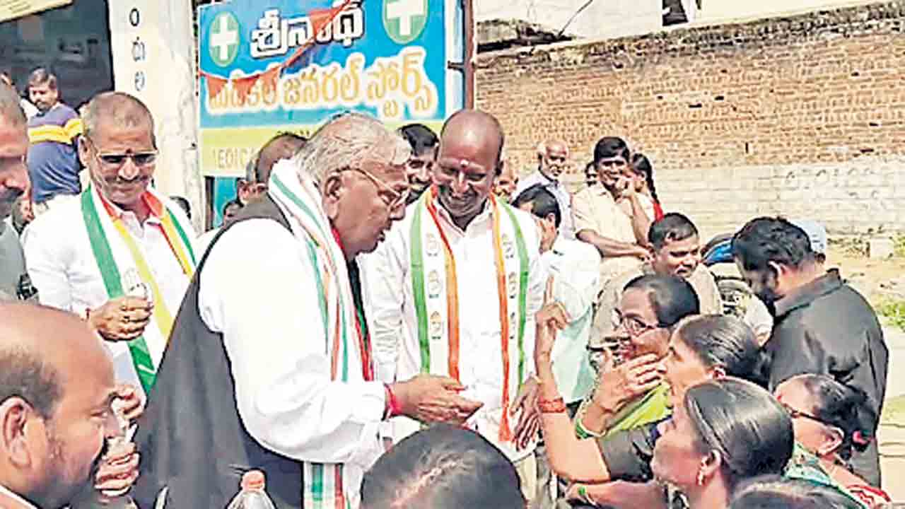 సిరిసిల్లలో కాంగ్రెస్‌ నేత వీహెచ్‌కు చుక్కెదురు