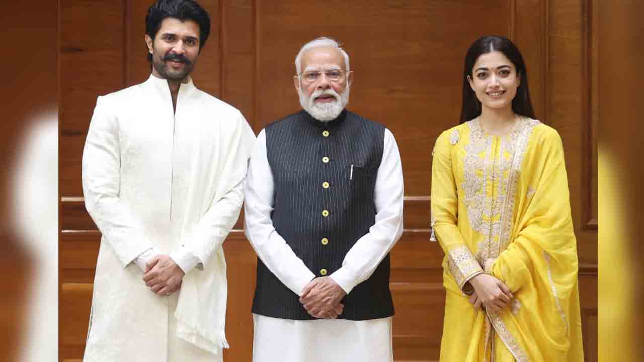 ViRosh Wedding | ప్రధాని మోదీని క‌లిసిన‌ ‘విరోష్’ జంట.. రిసెప్షన్‌కు ఘనంగా ఆహ్వానం!