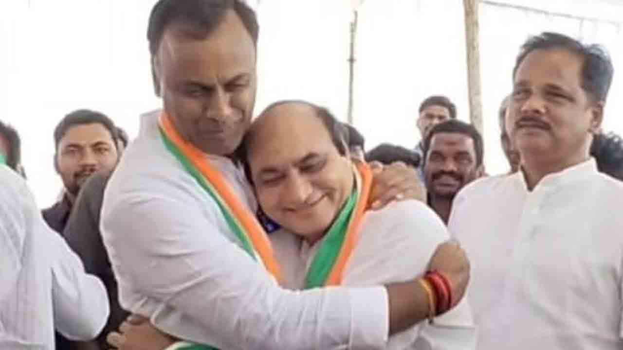 Vemreddy Raju | చౌటుప్పల్‌ మాజీ మున్సిపల్‌ ఛైర్మన్‌కు సురుకుపెట్టిన ఓటరు.. ఘోర పరాజయం