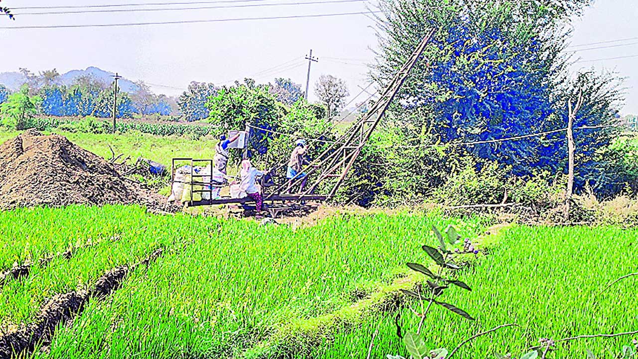 అప్పడే మొదలైన సాగునీటి కష్టాలు