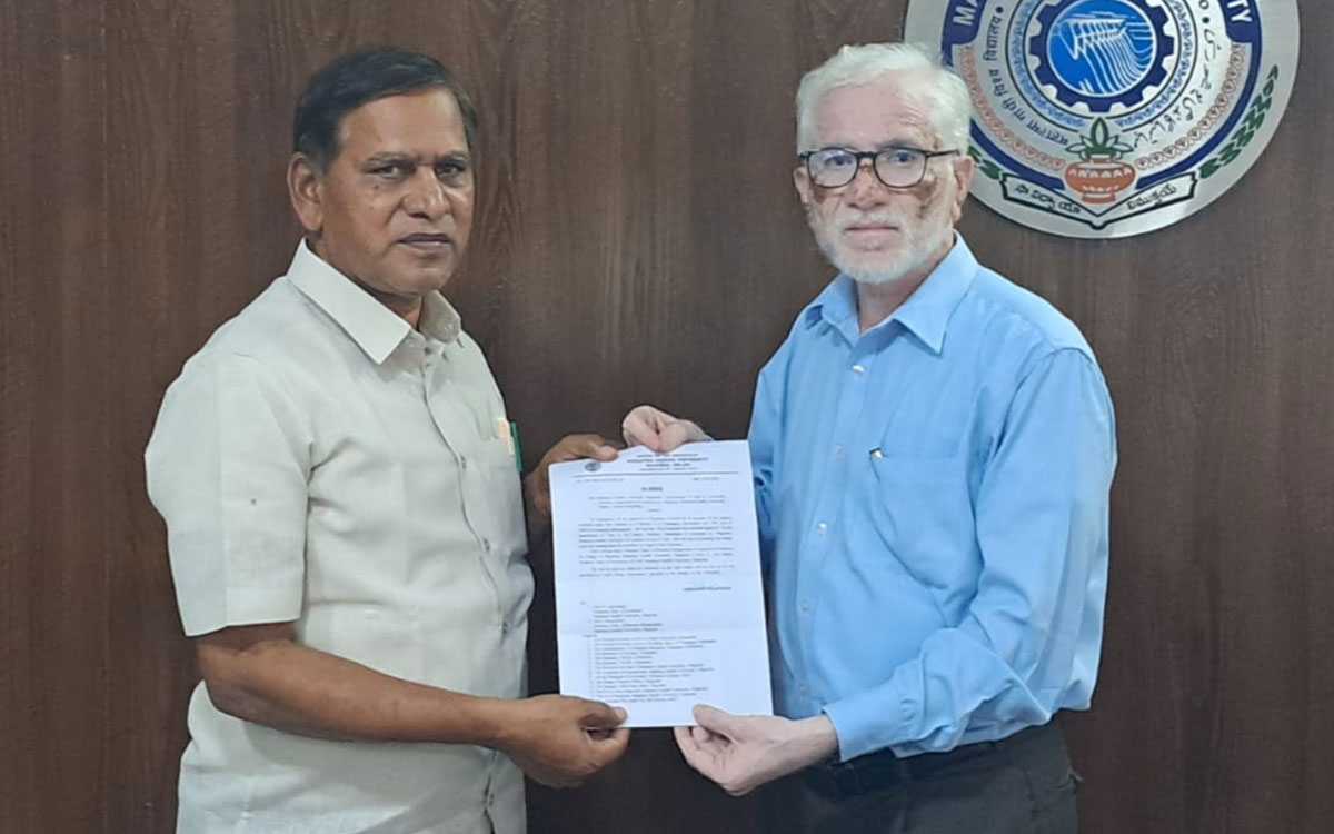 మహాత్మాగాంధీ రిజిస్ట్రార్‌గా ప్రొఫెసర్ కె.అంజిరెడ్డి