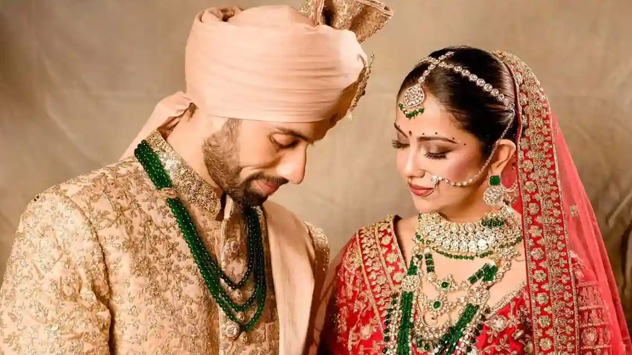 Avika Gor | అవికా గోర్ తొలి వాలెంటైన్స్ డే .. ప్రేమకు కొత్త నిర్వచనం ఇచ్చిన జంట