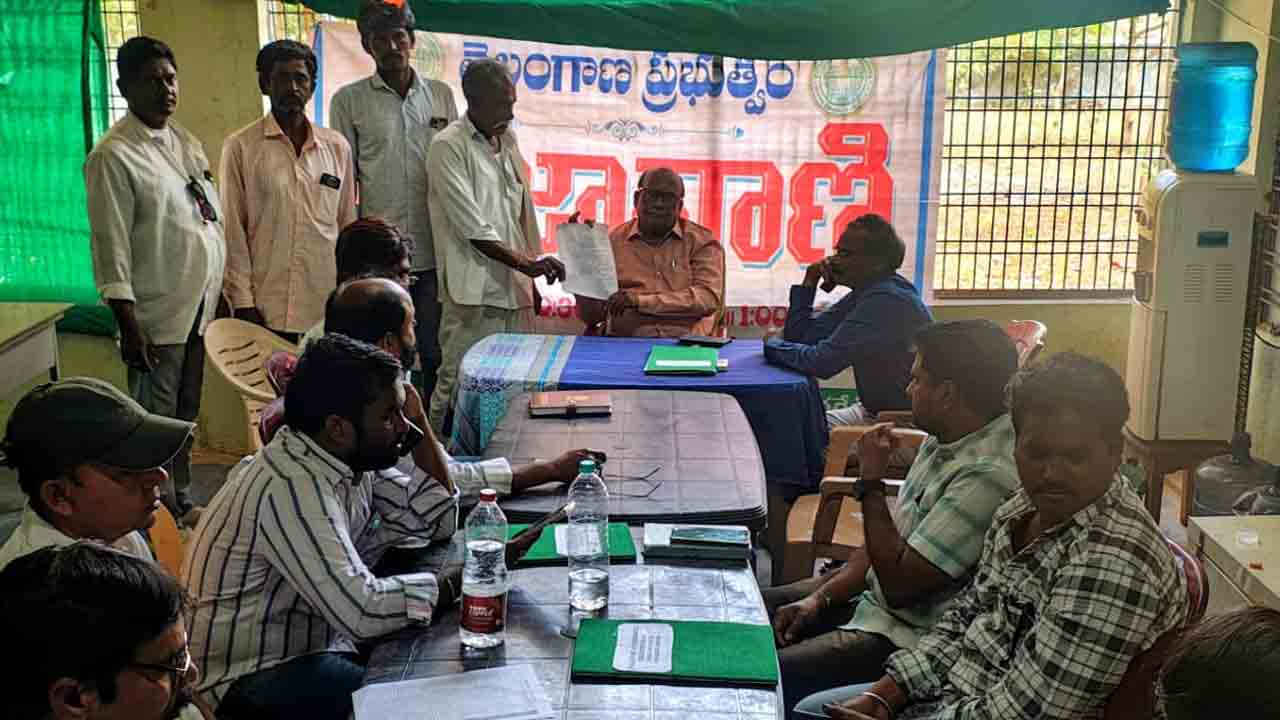 Karepalli | శివాలయ స్థలానికి హద్దులు గుర్తించాలని ప్రజావాణిలో వినతి