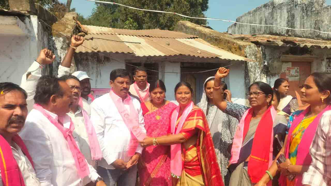 Yellandu Municipality | ఇల్లెందు మున్సిపాలిటీ అభివృద్ధి ఘనత కేసీఆర్‌దే.. అభివృద్ధి పనులు చూసే బీఆర్‌ఎస్‌లోకి..!