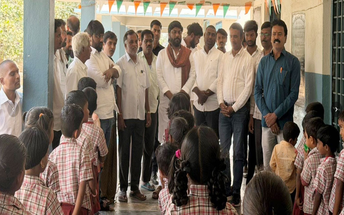 ‘తేరట్‌ప‌ల్లి పాఠశాలకు అవసరమైన అన్ని మౌలిక వసతులు కల్పిస్తాం’